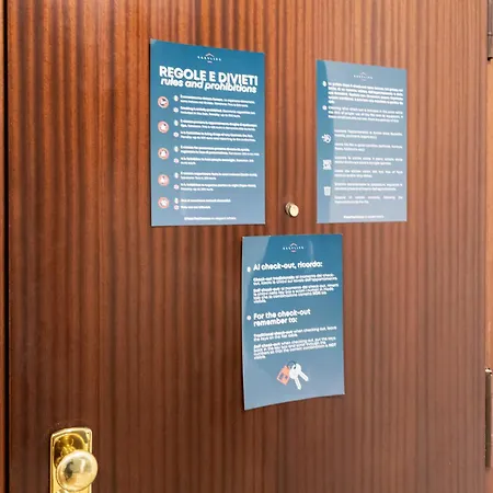 Easylife - - Passarella 1 - Centro Storico Apartment *