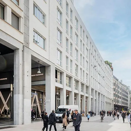 Easylife - Elegante E Rifinito Vista Duomo In Piazza San Babila Διαμέρισμα