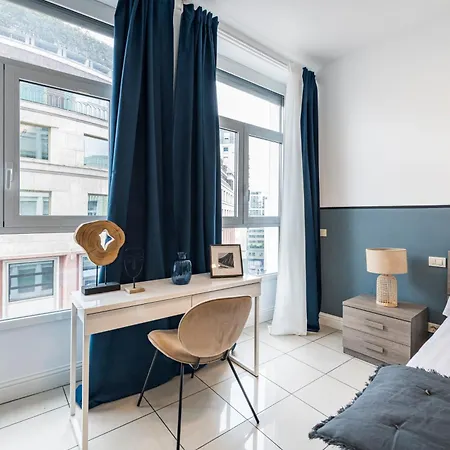 Easylife - Elegante E Rifinito Vista Duomo In Piazza San Babila Διαμέρισμα